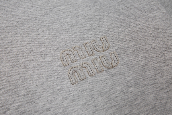 ブランドパーカー細部ディテール